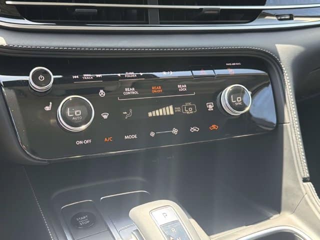 2026 INFINITI QX60 PURE PURE FWD *Ltd Avail* Intercooled Turbo Premium Gasoline I-4 2.0 L/122 [23]