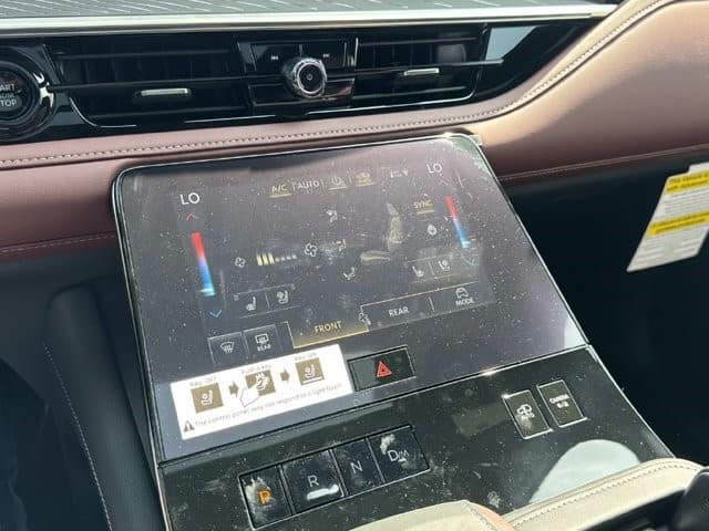 2026 INFINITI QX80 AUTOGRAPH AUTOGRAPH AWD Twin Turbo Premium Gasoline V-6 3.5 L/213 [24]