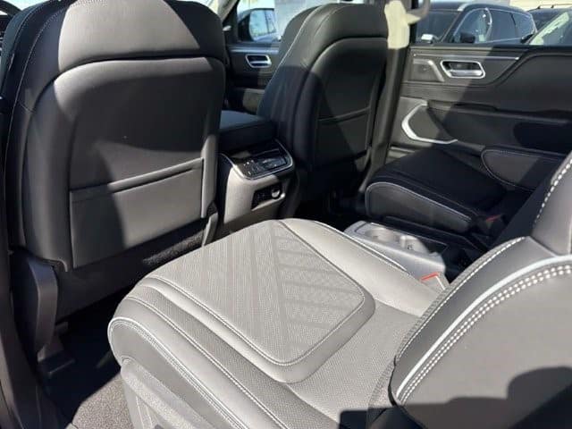 2027 INFINITI QX80 LUXE LUXE AWD *Ltd Avail* Twin Turbo Premium Gasoline V-6 3.5 L/213 [9]