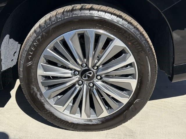 2027 INFINITI QX80 LUXE LUXE AWD *Ltd Avail* Twin Turbo Premium Gasoline V-6 3.5 L/213 [4]