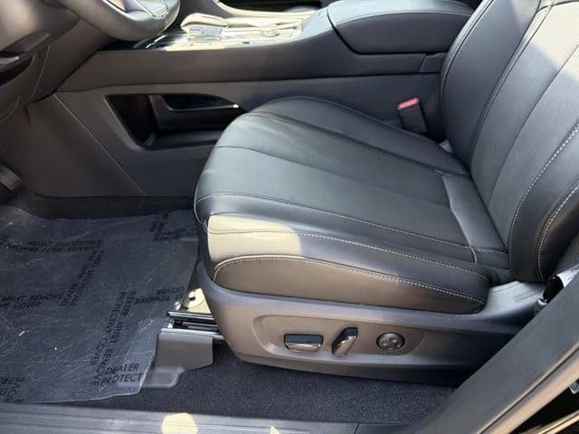 2026 INFINITI QX60 PURE PURE FWD *Ltd Avail* Intercooled Turbo Premium Gasoline I-4 2.0 L/122 [17]