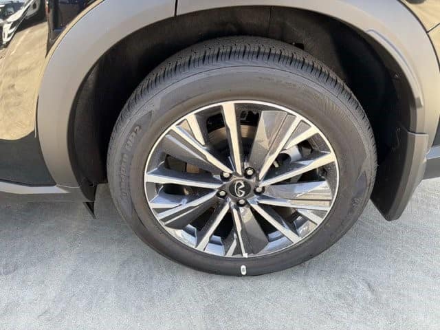 2027 INFINITI QX60 LUXE LUXE FWD Intercooled Turbo Premium Gasoline I-4 2.0 L/122 [5]