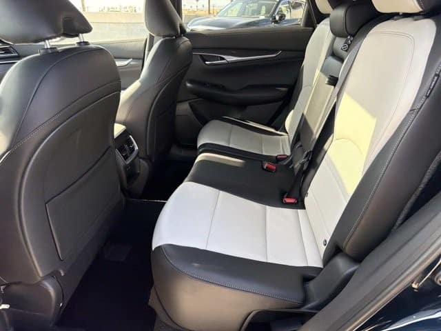 2025 INFINITI QX55 LUXE LUXE AWD Intercooled Turbo Premium Gasoline I-4 2.0 L/122 [11]