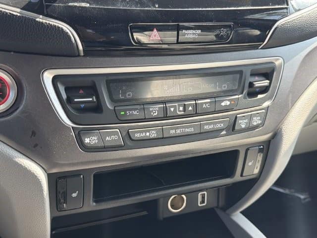 2020 Honda Pilot EX-L EX-L AWD Regular Gasoline V-6 3.5 L/212 [24]