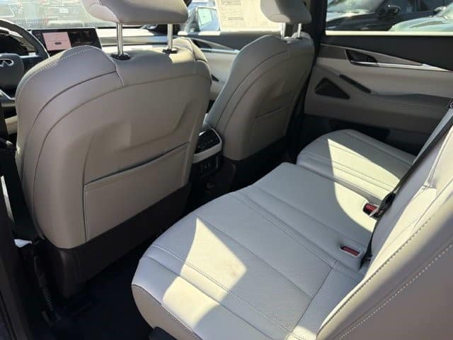 2027 INFINITI QX65 LUXE LUXE AWD Intercooled Turbo Premium Gasoline I-4 2.0 L/122 [10]